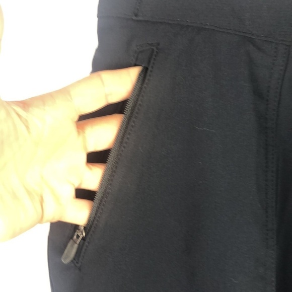 NEW Columbia Savanna Hill Utility Hiking Capri Black Stretch Pocket Outdoor Pant - Picture 2 of 16